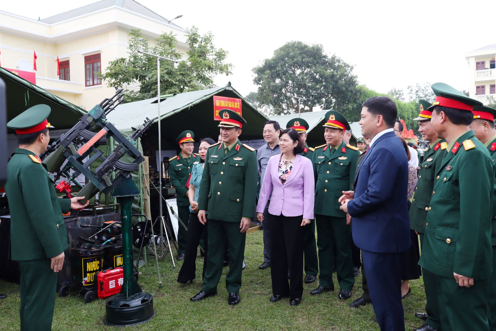 Tự hào truyền thống anh hùng, xây dựng LLVT Quân khu 1 vững mạnh, hoàn thành xuất sắc mọi nhiệm vụ

